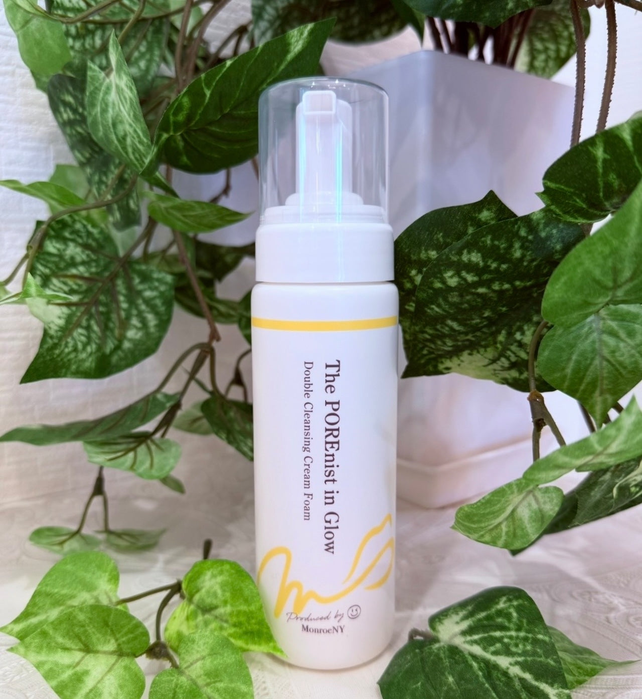 The POREnist in Glow cleansing gel Double Cleansing Cream Foam